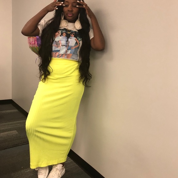 Skirt - Picture 2 of 5